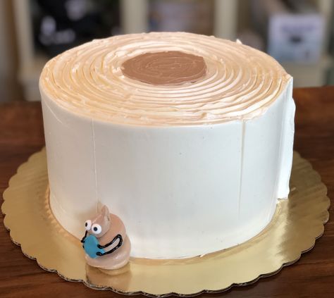 Quarantine cake. Toilet paper roll cake with a poop 💩 emoji wearing a face mask. #sweetheartbakeshop #quaratinecake #quaratine2020 #toiletpaperrollcake #poopemojicake #thedallesoregon #funnycake #facemaskemoji Toilet Cupcakes, Toilet Cakes Funny, Toilet Cake Ideas, Toilet Paper Roll Cake, Cake Toilet Paper, 50th Birthday Toilet Paper Cake, Emoji Cake, Poop Emoji, Toilet Tissue