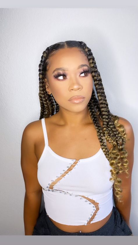 Braids inspired by artist Coi Leray �“no more parties” Model: Kayla G. Hairstylist: Ray Harper Long Coi Leray Braids With Curls, Ombre Coi Leray Braids, Coo Leray Braids, Coo Leray Braids Long, Coi Leary Long Braids, Fun Hairdos, Twist Wigs, Jumbo Knotless Box Braids, Coi Leray Braids