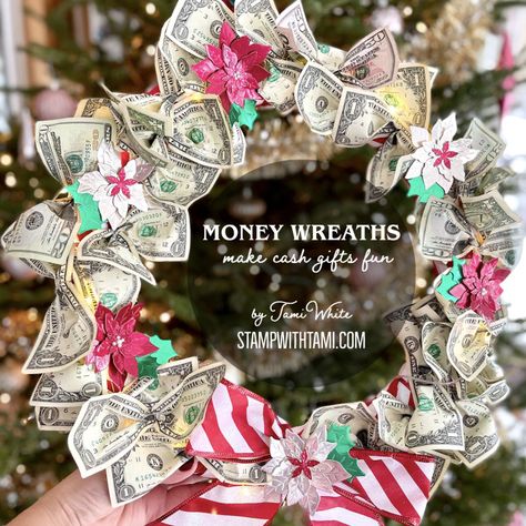 Money Christmas Wreath, Money Wreath How To Make A, Gift Card Wreath Ideas, Money Wreath Gift Dollar Bills, Christmas Money Gift Ideas For Teens, Gift Card Wreath, Money Wreath, Cash Cake, Money Gifting