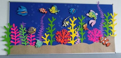 Aquarium Bulletin Board Ideas, Aquarium Craft Ideas, Classroom Aquarium Ideas, Aquarium Classroom Decorations, Aquarium Theme Classroom, Aquarium Craft Preschool, Classroom Aquarium, Aquarium For Kids, Vbs Ocean Theme