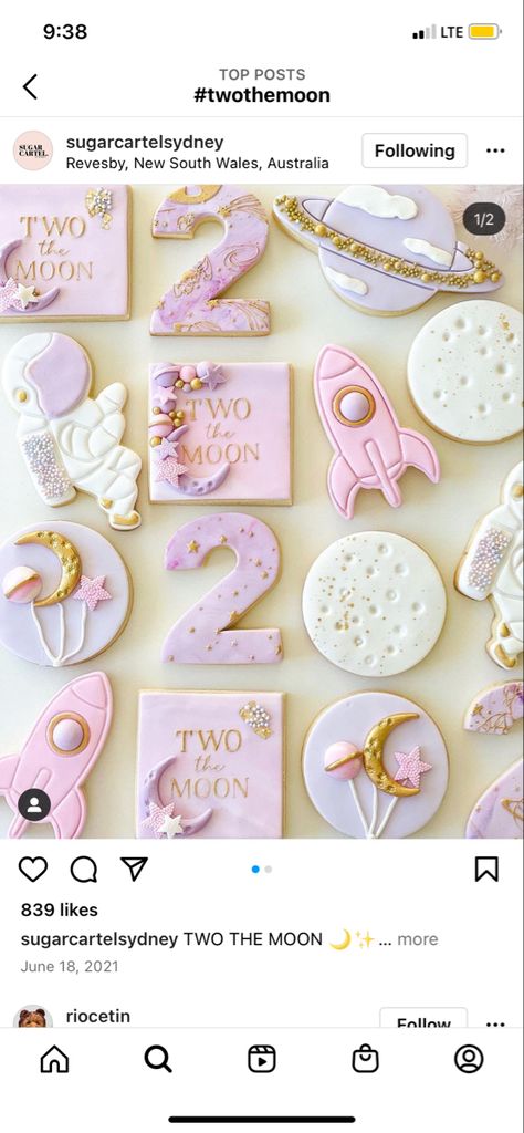 Two The Moon Cookies Girl, Two The Moon Cupcakes, Space Themed Birthday Party Girl, Two The Moon Cookies, Two The Moon Birthday Party Girl, Two The Moon Cake, Vestidos Para Baby Shower, Bday Themes, Halloween 1st Birthdays