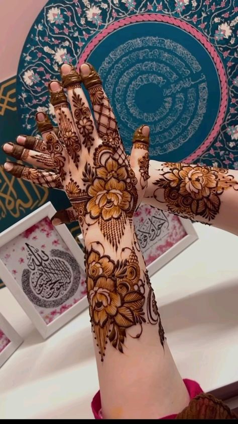 Henna Flower Designs, Legs Mehndi Design, Mehndi Designs Bridal Hands, Rose Mehndi Designs, Latest Henna Designs, Very Simple Mehndi Designs, Hilarious Tweets, Simple Mehndi Designs Fingers, Full Mehndi Designs