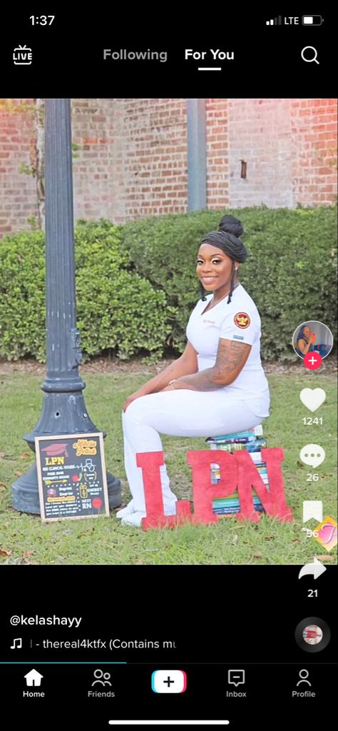 Nursing Graduation Pictures Outside, Black Nurse Graduation Pictures Lpn, Lpn Vision Board, Cna Graduation Pictures, Lpn Photoshoot Ideas, Nursing Graduation Pictures Scrubs, Nursing School Photoshoot, Lpn Pinning Ceremony, Lpn Graduation Pictures