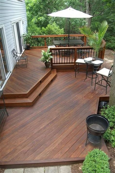 Follow The Yellow Brick Home - Deck Inspiration: Design, Maintenance and Upgrades – Follow The Yellow Brick Home Wooden Deck Designs, Wood Deck Designs, Deck Inspiration, Balkon Decor, Backyard Patio Deck, Deck Colors, Patio Deck Designs, Wooden Deck, Deck Designs Backyard