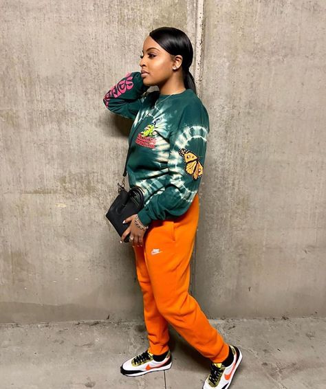 Sweatpants Outfit Black Women, Sweatpants Outfit Black, Outfit Ideas Black Women, Outfits Black Women, Outfit Ideas Black, Outfit Black Women, Sweatpants Outfit, Paris Mode, Tie Dye Outfits