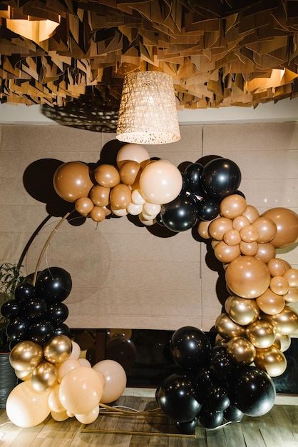 Arch decorated with brown gold and black... | Premium Photo #Freepik #photo #balloon-arch #balloon-decoration #party-decoration #party-backdrop Gold And Black Balloons, Prom Balloons, 30th Birthday Party Themes, Hip Hop Birthday Party, Birthday Concept, 50th Birthday Party Ideas For Men, Photo Arch, Black Party Decorations, Black And Gold Theme