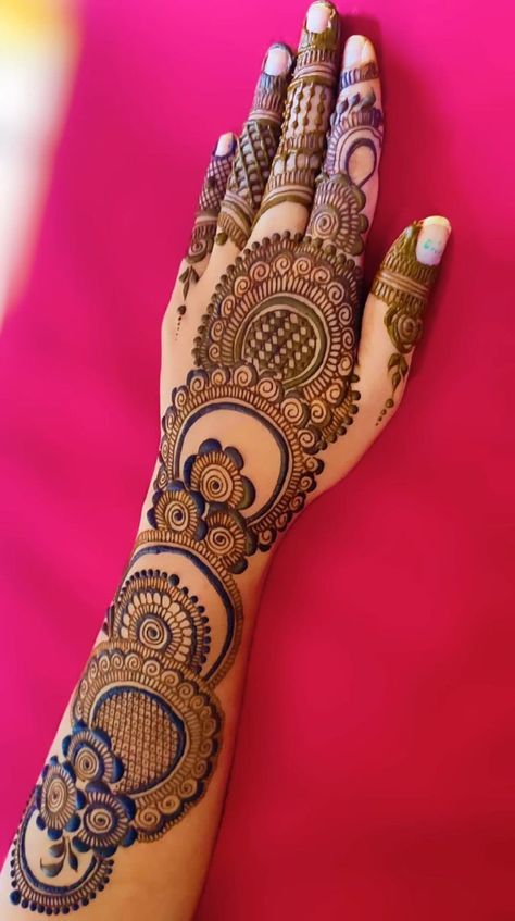 1. Mehndi Art 2. Henna Designs 3. Mehndi Patterns 4. Bridal Mehndi 5. Arabic Mehndi 6. Indian Mehndi 7. Intricate Mehndi 8. Contemporary Mehndi 9. Mehndi Tutorial 10. Mehndi Inspiration 11. Traditional Mehndi 12. Mehndi Artist Showcase 13. Easy Mehndi Designs 14. Mehndi for Beginners 15. Floral Mehndi 16. Geometric Mehndi 17. Peacock Mehndi 18. Festive Mehndi 19. Mehndi Fusion Styles 20. Mehndi Tips and Tricks