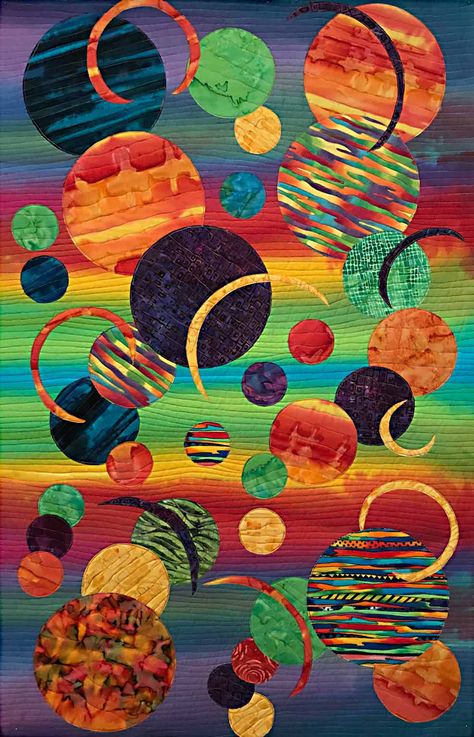 Donna Radner Art Quilts - Gallery 1 / Recent Work Eclipse Quilt, Galaxy Quilt, Quilt Top Patterns, Circle Quilt Patterns, Abstract Art Quilt, Photo Quilts, Abstract Quilt, Circle Quilts, Fiber Artist