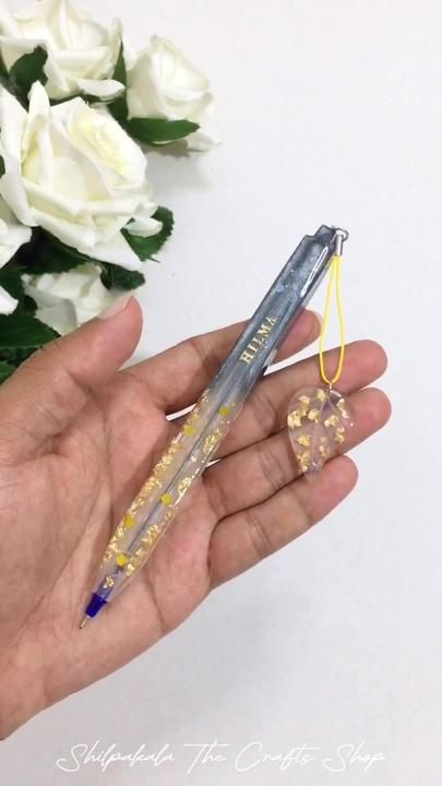 (2)DIY Reusable Resin Pen 💜🍀✨ #foryou #foryoupage #fyp #diy #doityourse... | TikTok Resin Pen, Epoxy Crafts, Resin Crafts, Resin Art, Modern Art, Contemporary Art, Pen, Quick Saves, Art