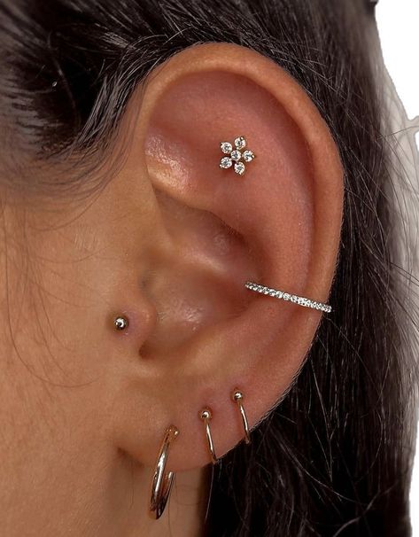 Tattoo Ear Behind, Ear Percinings, Ear Ring Design, Aesthetic Ear Piercing, Ear Piercing Aesthetic, Minimalist Ear Piercings, Unique Ear Piercings, Ear Peircings, Ear Piercings Chart