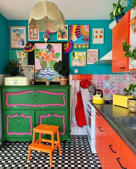 Maximalist Kitchen, Red Cabinets, Maximalist Home, Teal Walls, Hippie Home Decor, Boho Kitchen, Eclectic Home, Camping Trip, Retro Home