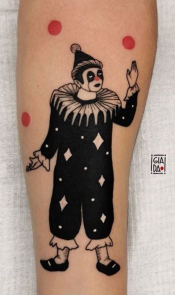 Trad Clown Tattoo, Clowncore Tattoo, Clown Tattoo Cute, Clown Traditional Tattoo, Clown Tattoo Traditional, Vintage Clown Tattoo, Pierrot Tattoo, Small Clown Tattoo, Clown Tattoo Ideas