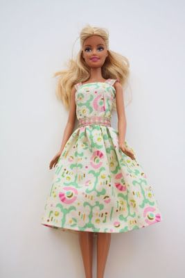 Barbie Dress Pattern, Sewing Barbie Clothes, Barbie Sewing Patterns, Diy Barbie Clothes, Barbie Doll Clothing Patterns, Sewing Dress, Barbie Clothes Patterns, Sewing Doll Clothes, Barbie Style