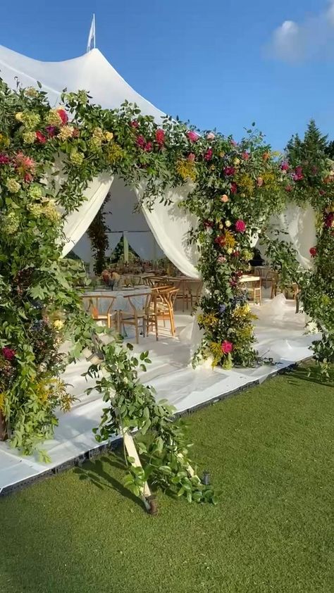 Wedding Outdoor Tent, Outdoor Tent Wedding, Tented Wedding, Wedding Tent, Wedding Outdoor, Future Wedding Plans, Outdoor Wedding Decorations, Outdoor Tent, Tent Wedding