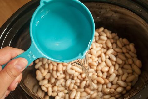 Butter Beans In Crockpot, Crockpot Butter Beans Slow Cooker, Crock Pot Butter Beans, Butter Beans Recipe Crockpot, Slow Cooker Butter Beans, Crockpot Butter Beans, Crock Pot Lima Beans, Lima Beans In Crockpot, How To Cook Nopales