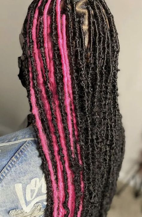 Pink Locs Hairstyles, Butterfly Locs Pink And Black, Pink And Black Soft Locs, Locs Pink, Birthday Braids, Pretty Braid, Braiding Hairstyles, Era Aesthetic, Pink Streaks