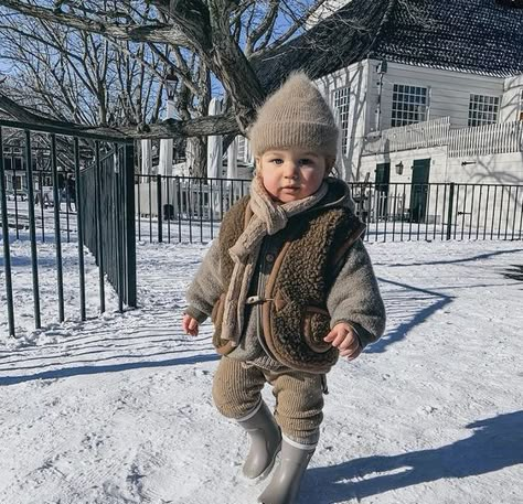 Boys Winter Clothes, Baby Boy Winter Outfits, Winter Baby Boy, Toddler Wearing, Baby Boy Style, Stylish Kids Outfits, Best Winter Outfits