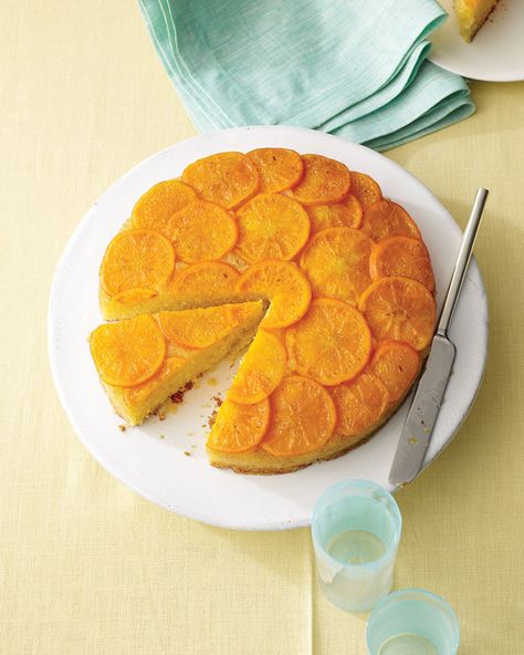 Satsuma Mandarin and Vanilla Upside-Down Cake. Thus was my go to dessert for awhile. especially with a backyard sanguine tree. by marthstewawrt #Cake #Satsuma #Vanilla Sour Cake, Torte Cupcake, Upside Down Cake, Easy Cake Recipes, Food Cakes, Sheet Cake, Easy Cake, Let Them Eat Cake, Martha Stewart