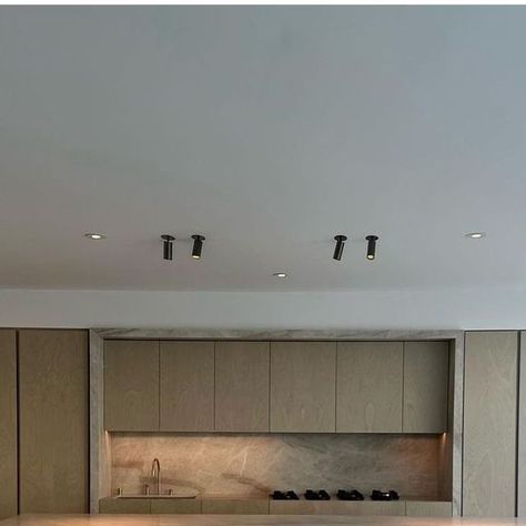 Anne Carr Design on Instagram Spotlight Kitchen Lighting, Kitchen Island Under Counter Lighting, Ambient Lighting Kitchen, Spotlights Kitchen, Ryan Saghian, Kitchen Spotlights, Counter Lighting, Under Counter Lighting, Living Etc