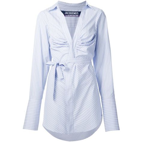 Jacquemus Wrap Pinstriped Shirt Dress (1.705 BRL) ❤ liked on Polyvore featuring dresses, blue, t-shirt dresses, blue dress, wrap dress, wrap shirt dress and blue wrap dress