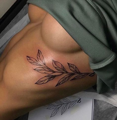 Tattoo Plant, Best Tattoos For Women, Tattoo Convention, Plant Tattoo, Stomach Tattoos, Sternum Tattoo, 1 Tattoo, Rib Tattoo, Trendy Tattoos