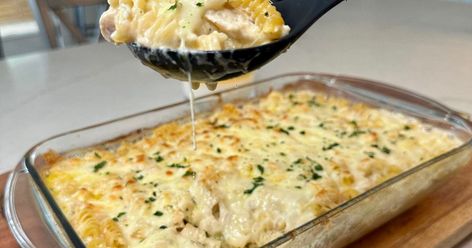 Garlic Parm Chicken Pasta Recipe Parm Chicken Pasta, Garlic Parm Chicken Pasta, Dump And Bake Dinner, Garlic Parm Chicken, Meals And Munchies, Parm Chicken, Baked Manicotti, Homemade Stromboli, Garlic Chicken Pasta