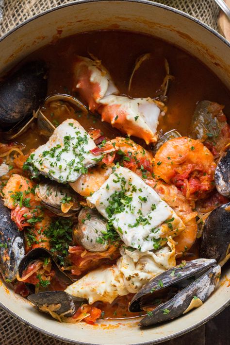 Cioppino with Barramundi (Video!) Cioppino Recipe San Francisco, Italian Seafood Stew, Seafood Ideas, Cioppino Recipe, Seafood Stew, Easy Baked Salmon, Baked Salmon Recipes, Salmon Dishes, Wanting More