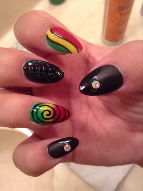 Rasta Nails, Mens Nails, Pretty Toe Nails, Stiletto Nails Designs, Pretty Nail Art Designs, Nails Red, Pretty Nail Art, I Love Nails, Yellow Nails