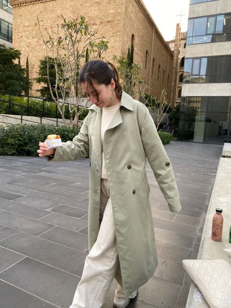 Pistachio Coat Outfit, Mint Trench Coat Outfit, Pistachio Color Outfit, Sage Green Trench Coat Outfit, Light Green Trench Coat Outfit, Green Trench Coat Outfit, Beige Wide Leg Jeans, Wool Coat Outfit, Colors Outfit