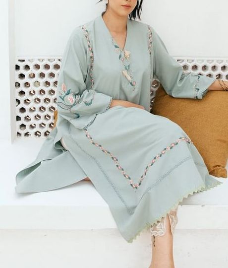 Unstitched Suit With Intricate Embroidery For Eid, Spring Designer Unstitched Suit With Intricate Embroidery, Spring Designer Lawn Suit With Naqshi Embroidery, Designer Cutwork Kurta For Eid, Eid Semi-stitched Lawn Suit With Intricate Embroidery, Long Kurti Patterns, Kurti Embroidery Design, Pakistani Fashion Casual, Kurta Neck Design