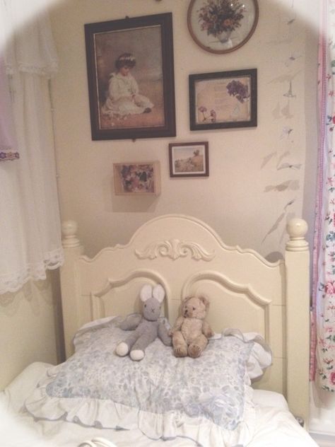 Chic Room Decor, Muebles Shabby Chic, Chic Room, Refresh Your Home, Aesthetic Rooms, Pretty Room, Dreamy Room, Room Decor Ideas, The Bunny