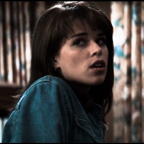 Sidney Scream, Sidney Prescott, Scream 1, Scream Cast, Scream Franchise, Neve Campbell, Scream Movie, Best Horror Movies, Best Horrors