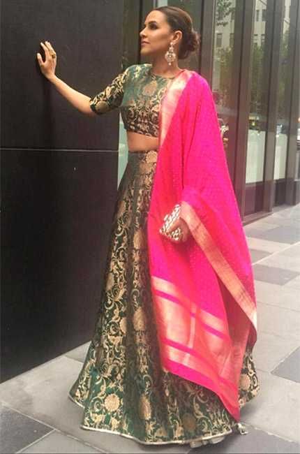 Neha-Dhupia-in-Payal-Singhal Green Banarsi Lehnga, Silk Saree Dress Recycle, Lehenga Without Dupatta, Brocade Lehenga Banarasi, Banarsi Lehnga Designs, Old Saree To New Dress, Green Banarasi Lehenga, Dress From Old Saree, Benarasi Lehengas