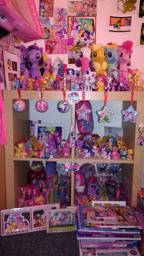 Mlp Room, My Little Pony Bedroom, Mlp Toys, Scene Room, My Little Pony Collection, Mlp Pony, My Little Pony Pictures, Kawaii Room, Pony Drawing