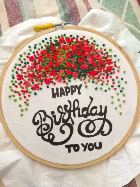 Birthday Hoop Embroidery, Happy Birthday Embroidery Hoop, Happy Birthday Embroidery, Drawing Embroidery, Tshirt Embroidery, Bracelet Embroidery, Embroidery Animals, Embroidery Bracelet, Birthday Embroidery