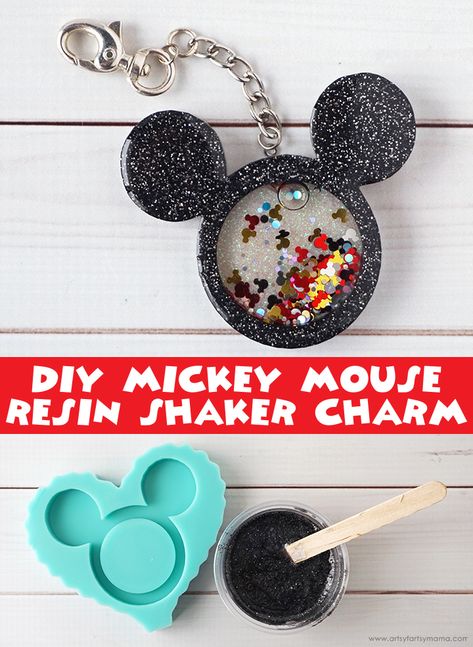 Mickey Mouse Resin Shaker Charm #resincrafts #disney #mickeymouse #disneycrafts #mickey #resin #keychain #diykeychain #disneyfan Diy Mickey Mouse, Mickey Mouse Crafts, Shaker Charm, Disney Diy Crafts, Mouse Crafts, Diy Resin Projects, Resin Jewelry Diy, Mickey Mouse Shirts, Resin Keychain