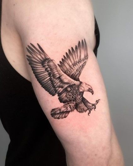 An Eagle Tattoo, Eagle Tattoo Arm, Black Eagle Tattoo, Eagle Shoulder Tattoo, Bald Eagle Tattoos, Tatuagem Masculina Pequena, Cool Arm Tattoos, Omerta Tattoo, Skeleton Hand Tattoo