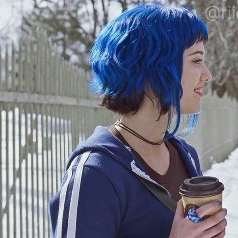 Ramona Flowers Hair, Ramona Flowers Scott Pilgrim, Hair Dyed, Ramona Flowers, Scott Pilgrim Vs. The World, Dyed Hair Inspiration, Hair Inspiration Short, A Haircut, Flowers Blue