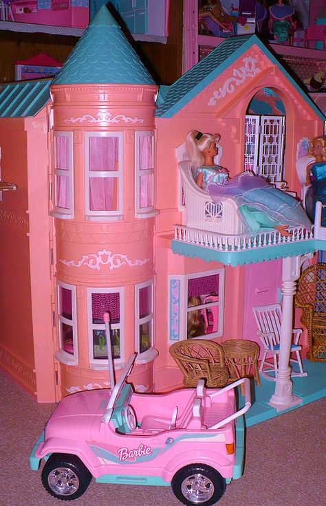 Barbie Victorian Dream House by Mattel, 1995 Barbie 90s, Baby Barbie, Barbie Doll Set, Barbie Barbie, Barbie Doll House, Barbie Toys, Barbie Diy, Barbie Dream House, Barbie House