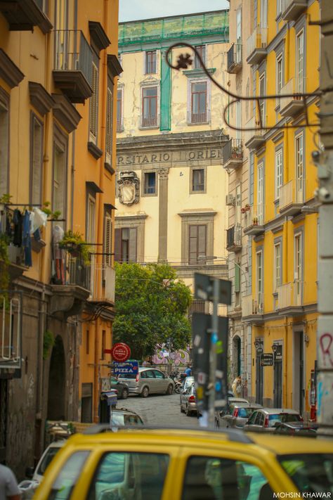 Napoli Italy Photography, Napoli Italy Aesthetic, Italian Culture Aesthetic, Naples Italy Aesthetic, Naples Architecture, Naples Aesthetic, Napoli Photography, Italy 2023, Napoli Italy