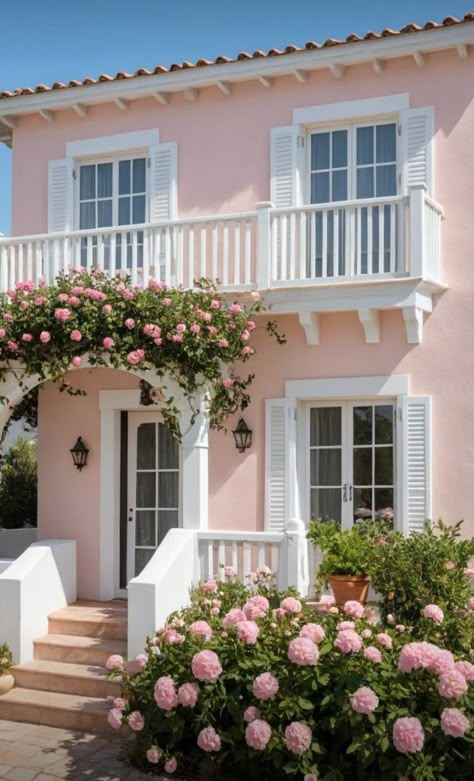 Cute House Ideas Exterior, Pink Beach House Exterior, Light Pink House Exterior, Pink Brick House, Light Pink House, Pink House Exterior, Pink Beach House, 2024 Beach, Blue Houses