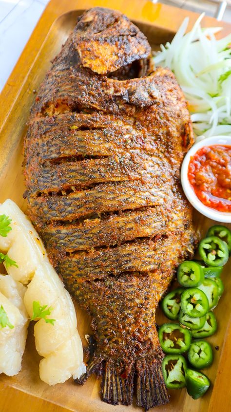 Whole Tilapia Recipes, Whole Tilapia, Baked Whole Fish, Oven Baked Tilapia, Baked Tilapia Recipes, Whole Fish Recipes, Oven Baked Fish, Kenyan Food, Grilled Tilapia