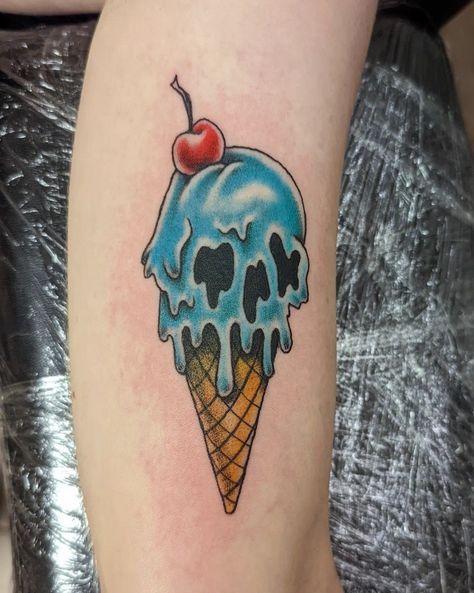 Tattoo of a mint ice cream cone with a skull face in the melting ice cream. Palm Size Tattoos, Ice Cream Tattoo, Candy Tattoo, Cupcake Tattoos, Cream Tattoo, Food Tattoos, Wicked Tattoos, Spooky Tattoos, Halloween Tattoo