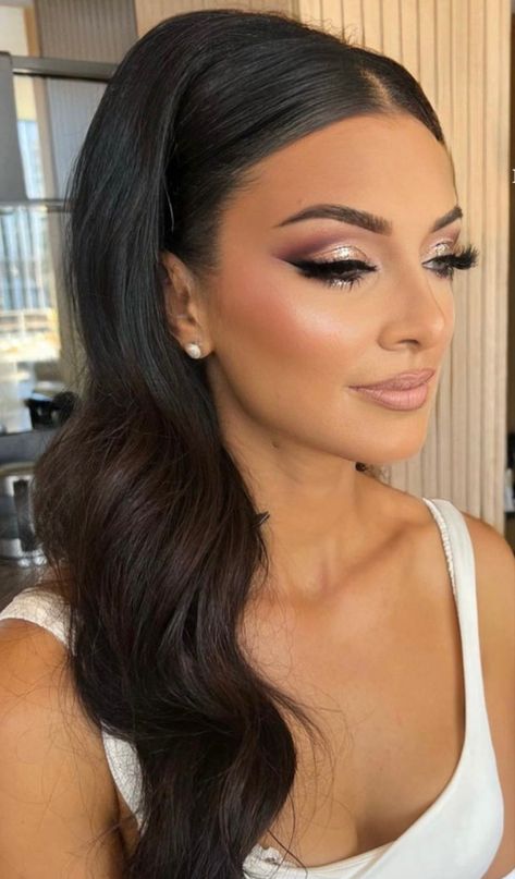 Glam Bride Makeup, Wedding Eye Makeup, Glam Wedding Makeup, Hollywood Hair, Bridesmaid Hair Makeup, Radiate Confidence, Braut Make-up, Wedding Makeup Looks, Bridal Makeup Looks