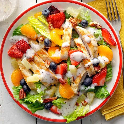 Strawberry Poppyseed Salad, Chicken Strawberry, Poppyseed Salad, Protein Salad Recipes, Blueberry Chicken, Dressings Recipes, High Protein Lunch Ideas, Lakewood Ohio, Fresh Strawberry Recipes