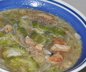 t-g072312 Patola Recipe Filipino Food, Miswa Soup Filipino Food, Upo Recipe Filipino, Upo Recipe, Misua Recipe, Pinakbet Recipe, Yummy Noodles, Philippines Recipes, Soup Dish