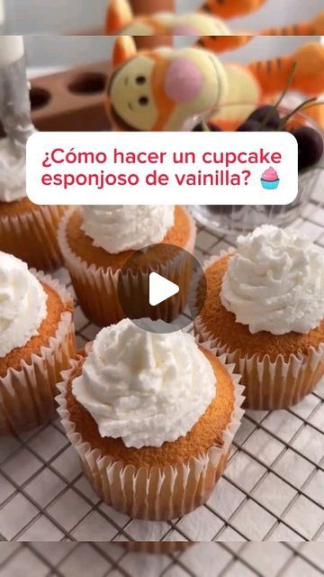 Cupcakes Rellenos, Pastel Cupcakes, Cupcakes Decorados, Cup Cakes, Scones, Baby Showers, Abc, Cake, On Instagram