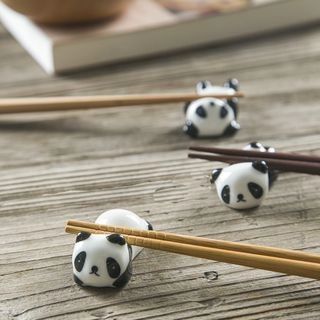 Buy Modern Wife Panda Chopsticks Rest (Set) at YesStyle.com! Quality products at remarkable prices. FREE Worldwide Shipping available! Sushi Platte, Chopsticks Rest, Chop Sticks, Diy Air Dry Clay, Air Dry Clay Projects, Sculptures Céramiques, Chopstick Holder, Clay Diy Projects, Chopstick Rest