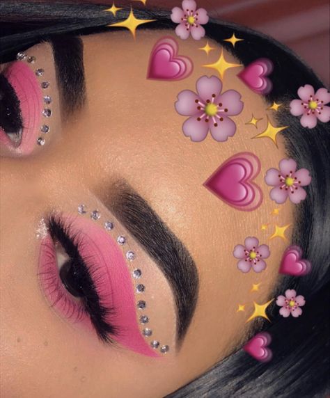 Pink And Yellow Eyeshadow Looks, Pink And Yellow Eyeshadow, Yellow Eyeshadow Looks, Crystals Makeup, Pink Makeup Look, Eyeshadow Pink, Dark Makeup Looks, Birthday Makeup Looks, Pink Eyeshadow Look