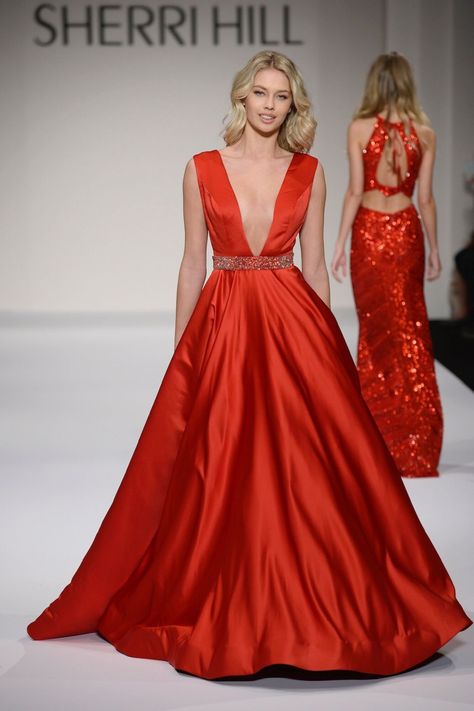 Satin Silk Dress, Dress Shops, Beautiful Prom Dresses, Sherri Hill, Model Life, Buy Dress, New York Fashion, Red Formal Dress, Silk Dress